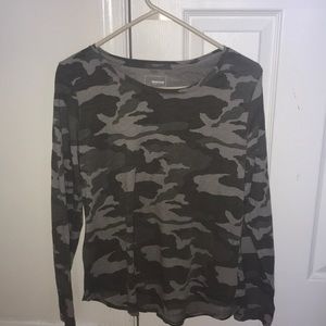 Long sleeve camo tee